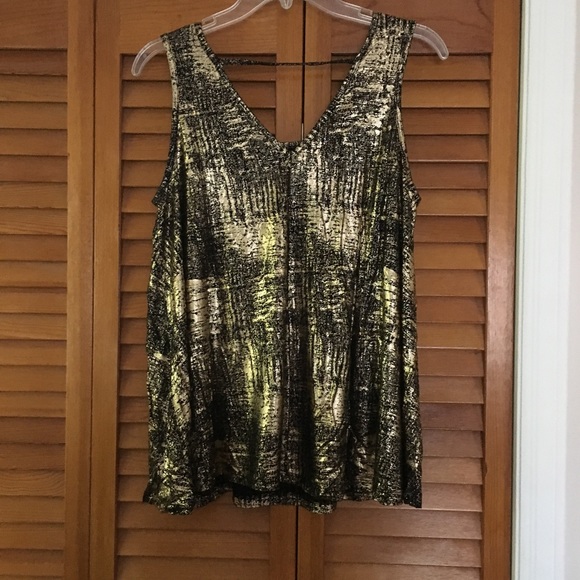 Jennifer Lopez Gold and Black Top NWOT! Medium - Picture 3 of 3